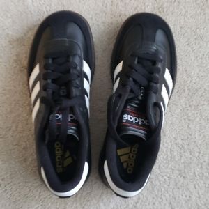 Kids Adidas Samba Classics Size 2.5
